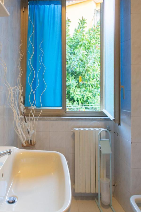 Blue Wave Bed&Breakfast ซาแลร์โน ภายนอก รูปภาพ